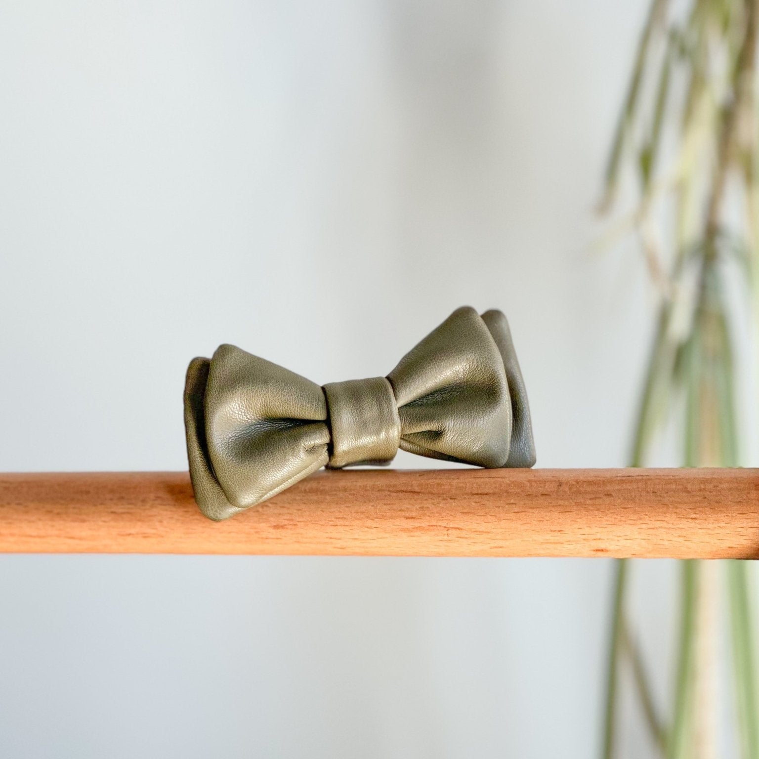 Glam Bow Tie - Lilco